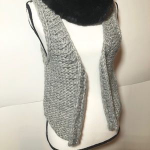 Sweater knit vest